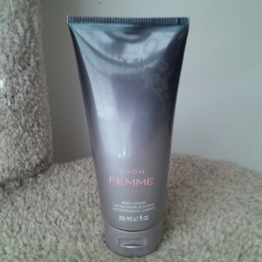 Avon Femme Body Lotion